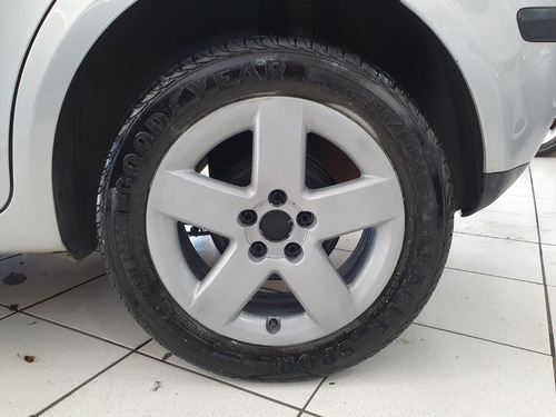 Volkswagen Polo Hatch. 1.6 8v (flex)