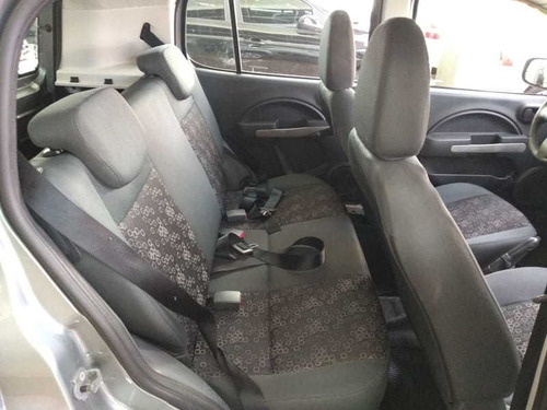 Fiat Uno Evo Vivace 1.0 8v Flex 4p 2012