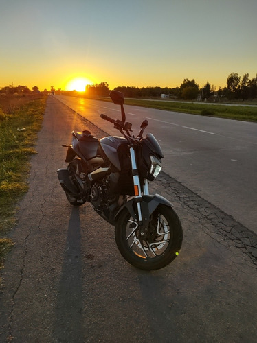 Imagen 2 de 6 de Bajaj Dominar 400