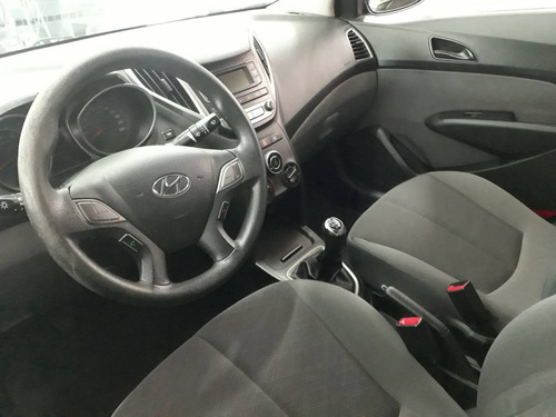 Imagem 9 de 13 de Hyundai Hb20s 1.0 Comfort Plus 12v Flex 4p Manual
