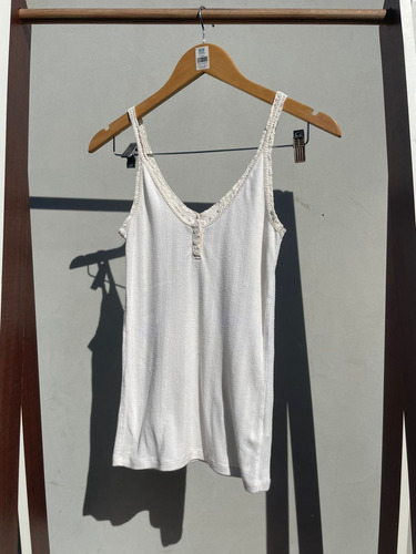 Musculosa Beige