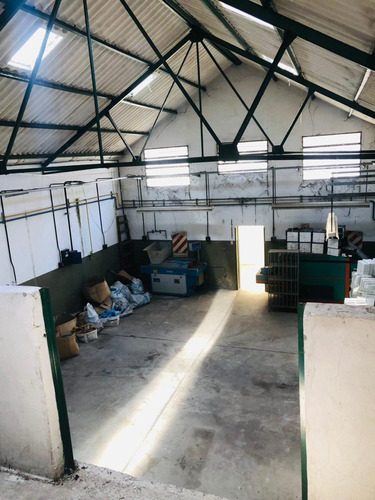 Imagen 2 de 17 de Venta De Galpon Villa Maipu 350 M2 Oportunidad