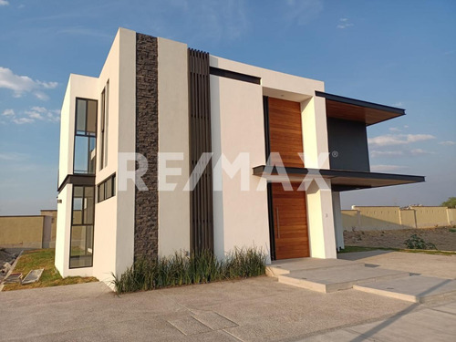 Casa En Venta En Condominio Balvanera