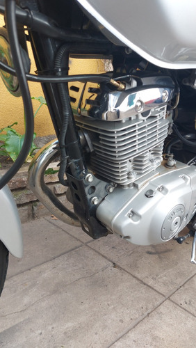 Suzuki En 125