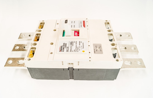 Interruptor De Caja Moldeada 3 Polos Huyu 630 Amp