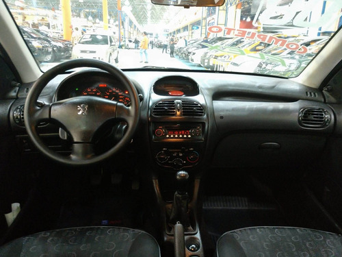 Peugeot 206 1.4 Presence Sw 8v Flex 4p Manual