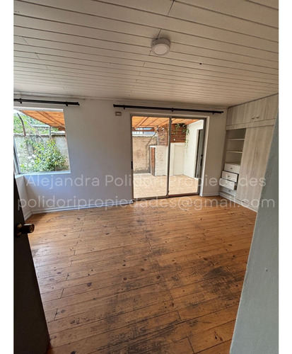 Se Vende Céntrica Propiedad - Calle Olegario Lazo, San Fdo