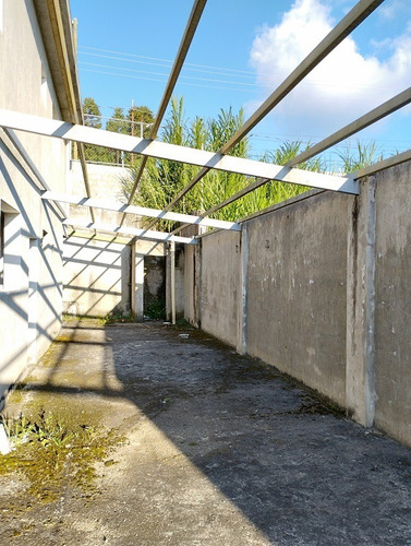 Vendo Casa En Obra Gris De 460 M2 De Construcción, 5h, 5b, 5pe, Ref. 215.000 - Urb. Los Castores, San Antonio De Los Altos