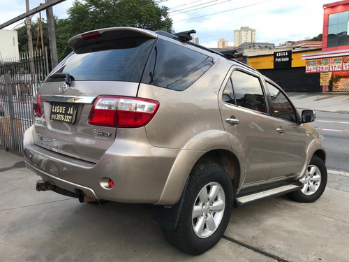 Toyota SW4 3.0 Srv 7l 4x4 Aut. 5p