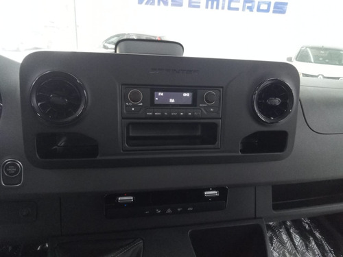Sprinter Escolar Com 28 Lugares 2025