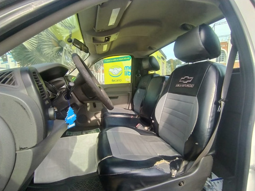 Imagen 8 de 12 de Chevrolet Silverado