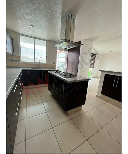 Casa Nueva En Venta En Sonterra Ii Querétaro Con Excelentes Amenidades