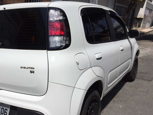 Fiat Uno 2015 1.4 Evolution Flex 5p