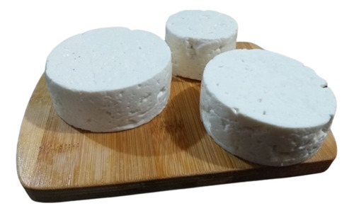 Queso De Cabra (artesanal, Orgánico) 1/2 Kilo