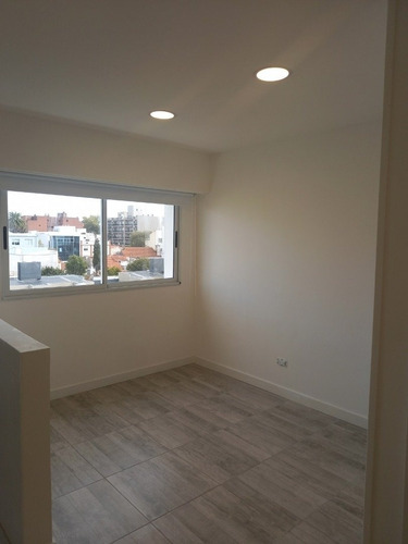 Imagen 3 de 6 de Departamento Monoambiente. Zona Shopping Aldrey.