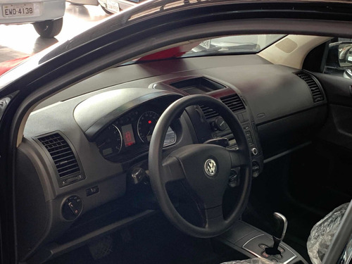 Imagem 12 de 14 de Volkswagen Polo 2011 1.6 Bluemotion Total Flex 5p