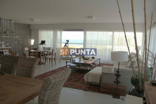 Imagen 2 de 23 de Apartamento En Brava, 3 Dormitorios *