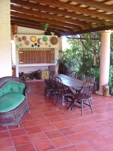 Imagen 11 de 30 de Venta De Casa De 5 Dormitorios En Las Grutas Frente Al Mar