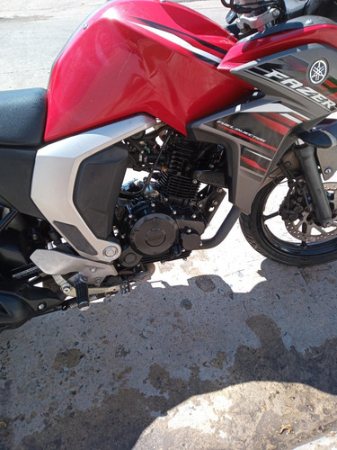 Imagen 4 de 12 de Yamaha Fz Fi 2.0 Injection O Permuto