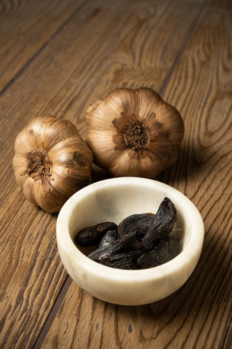 Ajo Negro Artesanal Guterra 500g A Granel En Caja