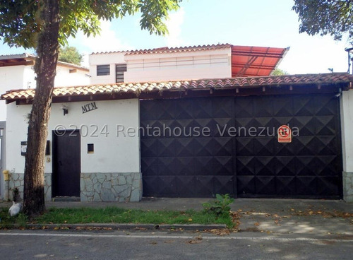 Casa Espectacular Con Excelente Distribucion En La Trinidad A La Venta # 24-21959 Mn Caracas - Baruta