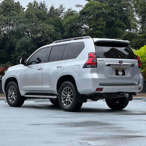 Imagen 4 de 9 de Toyota Prado 2020 3.0 Vx Fl