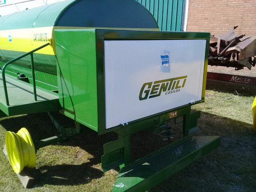 Imagen 4 de 5 de Acoplado Tanque Combinado Gentili 3000 L