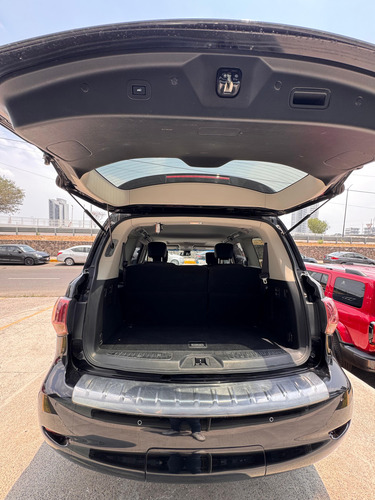 Infiniti QX80 5.6l Perfection 7 Pasajeros At