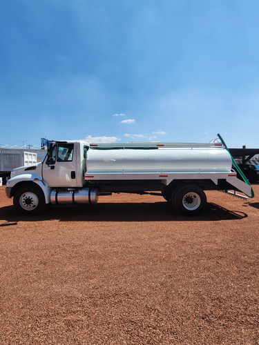 International 4300 Modelo 2014 Pipa De Agua 10,000 Litros