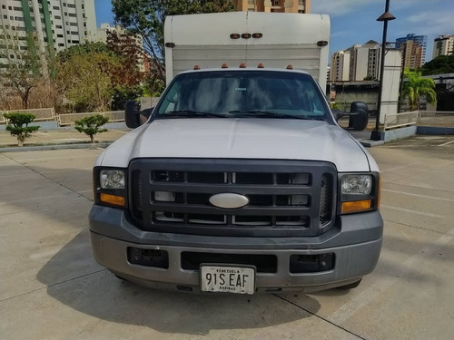 Imagen 2 de 10 de Ford Triton 350