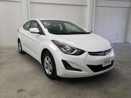 Hyundai Elantra 1.8 Gls At 2015
