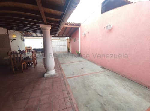 Imagen 16 de 30 de Casa La Mulera Maracay 04 Dormitorios 04 Baños Gran Tamaño 22-1556 ##