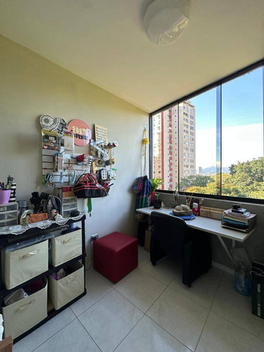 Annic Coronado Vende Apartamento En Las Chimeneas, Res. Mantova (133ms) Piso Bajo Ref. 266631