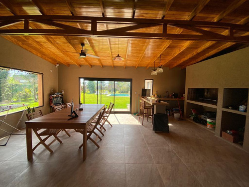 Casa En Venta De 3 Dormitorios Con Pileta En Roldan - Acequias Del Aire