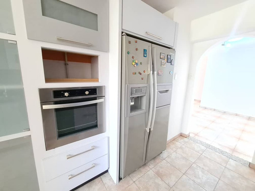 Imagen 25 de 25 de Fernando Guerrero Vende Apartamento En Urb El Bosque Res Vista Real