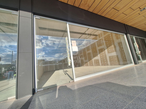 Local Comercial 84 M2 - Strip Center Las Perdices