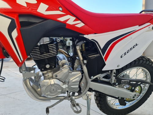 Imagen 8 de 13 de Jawa Rvm Cz 250 L