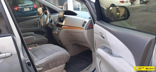 Toyota Previa .