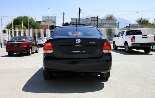 Imagen 4 de 15 de Volkswagen Vento 2014 4p Highline L4/1.6 Man