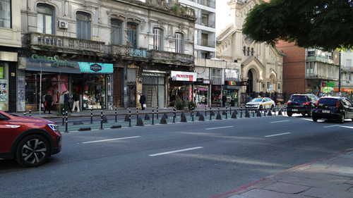 Alquiler Local Comercial 200 Mts 2 En 18 De Julio Cordón.
