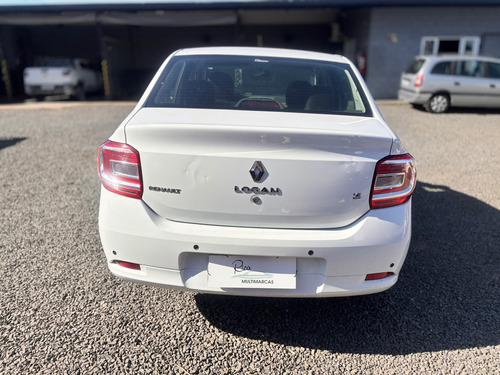 Renault Logan 1.6 Expression Hi-power 4p