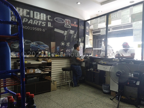 Estratégico Edificio En Venta Ubicado En Zona Céntrica Comercial De Barquisimeto Jr