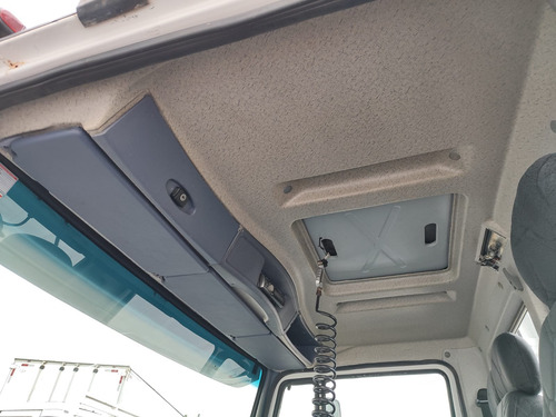 Mercedes Benz Mb 1718 Ano 2012 Toco No Chassi.