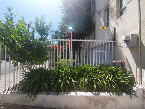 Agustinas Altura 2.370, Santiago