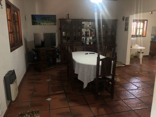 Casa En Venta En El Alpino