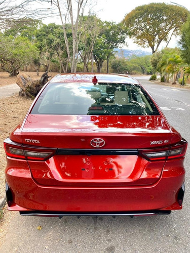 Imagen 5 de 11 de Toyota Yaris