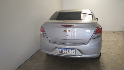 Imagen 3 de 10 de Chevrolet Prisma Joy 4p 1.4n Ls Mt 2018
