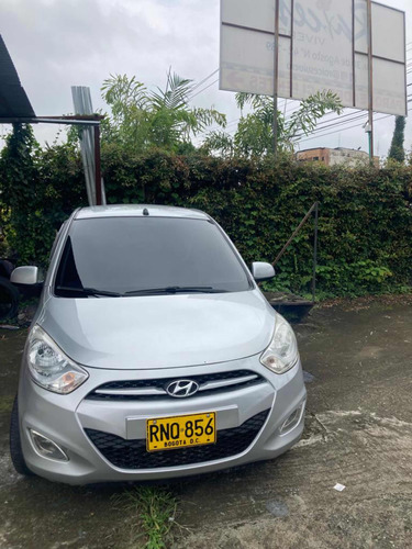 Hyundai I10 Gris