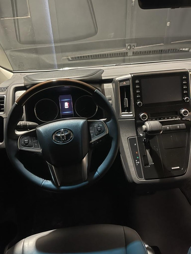 Imagen 9 de 18 de Toyota Hiace Vx 2022
