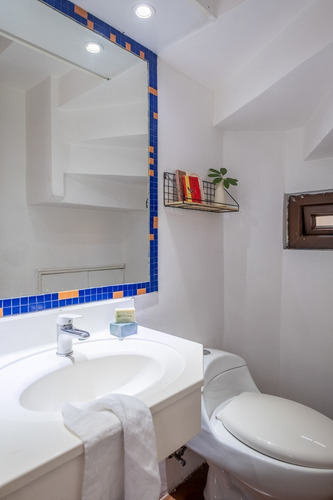 Imagen 21 de 30 de En Pasaje, Jardines Con Terraza Y Piscina (simón González)